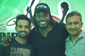 Chris Gayle hosts Indian team for dinner in Jamaica