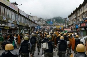 Darjeeling unrest: Cop stabbed, GJM claims 2 supporters killed