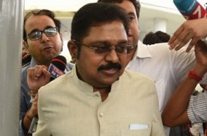 Delhi police raid four places in connection with Dhinakaran bribery case