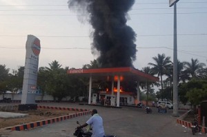 Fire breaks out in petrol bunk near Villupuram