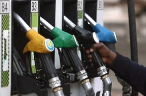 Govt denounces move to close petrol pumps on Sundays