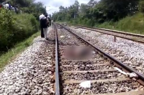 3 boys crushed to death by moving train while taking selfies