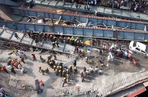 Flyover collapses, 2 dead