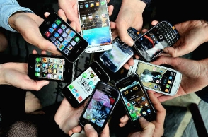 India becomes second-largest smartphone market: Canalys