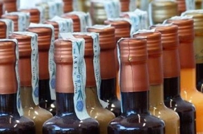 Karnataka govt to open 900 liquor stores