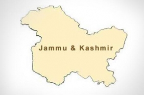SC issues notice to Centre on special status to J&K under Article 370
