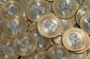 Shopkeeper booked for not accepting Rs 10 coins