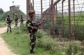 Indian Army destroys Pakistani posts along LoC in Kashmir