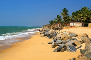 K'taka govt bans people entering sea in Dakshin Kannada beaches