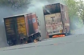 Mandsaur protesters set vehicles on fire