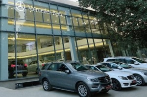 Mercedes-Benz slashes price of its vehicles