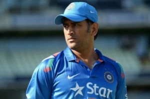 Ramachandra Guha lashes out at Dhoni in letter to BCCI