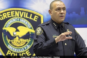 Retired US police chief held at Airport over his Muslim name