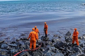 Sludge from the oil tanker accident is still there: Report