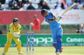 India beat defending champions Aus to reach women's WC final