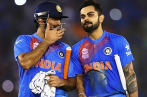 Indian fans slam Kohli after Dhoni bats at number 7 in 4th ODI