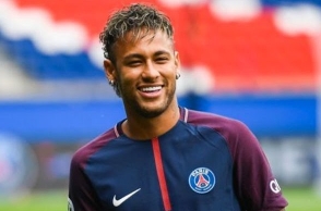 UFC fighter hired by Neymar as bodyguard in France, say reports