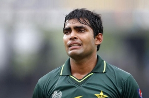 Umar Akmal banned for 3 matches after spat with coach