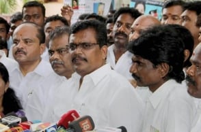 Action started against TTV Dhinakaran faction MLAs: HC’s TN advocate
