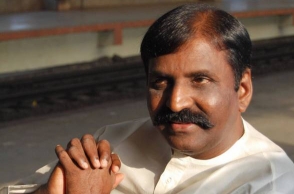 “God will punish Vairamuthu”: Top politician gets emotional