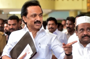 ''Governor is with AIADMK'': Stalin to move High Court
