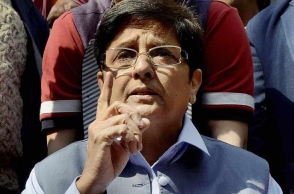 Kiran Bedi imposes fine on family that dumped garbage in front of their home