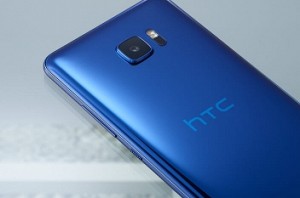 Google likely to buy HTC's smartphone business: Reports