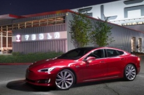 Tesla electric car 1st to travel 1000 km on one charge: Musk