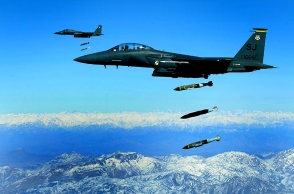 US conducts air-strike against IS targets from Mediterranean sea