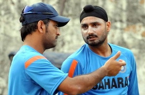 We don't get same privileges as Dhoni in selection: Harbhajan