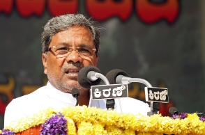 Why should I remove my red beacon, asks K'taka CM