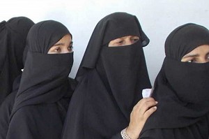 Women can pronounce Triple Talaq too: Muslim Board to SC