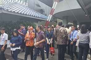 Earthquake of magnitude 6.0 hits Indonesia