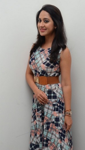 Mia George (aka) Miya George