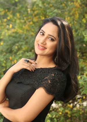 Mia George (aka) Miya George