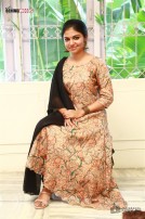 Raveena (aka) Raveena Ravi