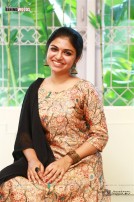 Raveena (aka) Raveena Ravi