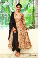 Raveena (aka) Raveena Ravi