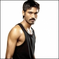 hrithik-roshan-dhanush-15-12-11