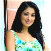 lakshmi-rai-thandavam-16-06-12