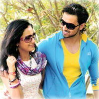 Ninaivil Ninra Malar