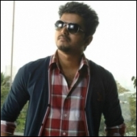 thuppakki-vijay-23-11-12