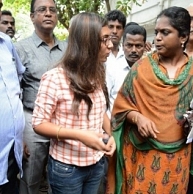 Nazriya Nazim reached the commissioner's office, quickly submitted her complaint and left