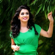 Nazriya aka Nazariya celebrated her 19th birthday yesterday and is expecting the audio of Thirumanam