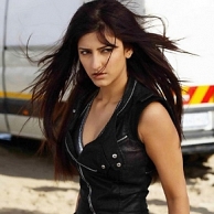 Shruti Haasan aka Shruthi Hasan speaks about her return to Tamil movies