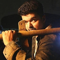 Shankar's favourite in Ilayathalapathy Vijay's Kaththi