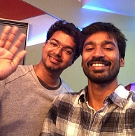 Dhanush actor was having some fun time with Ilayathalapathy Vijay