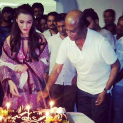 Amy Jackson celebrates Christmas with Superstar and team 2.0!