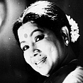 Who clapped for Manorama for one last time?