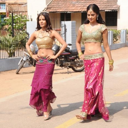 Priya Anand is out of Chiyaan Vikram's film directed by Anand Shankar